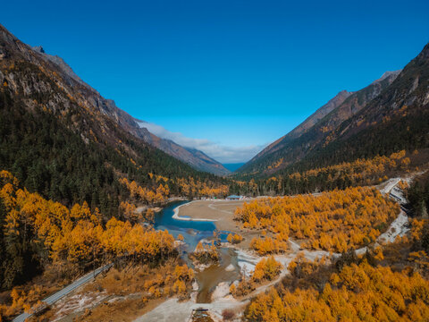 Bipenggou national park with the Beautiful  snow mountains in autumn, Chengdu ,Sichuan in China.