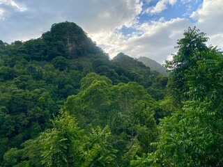 las tres mellizas de Santiago R.D