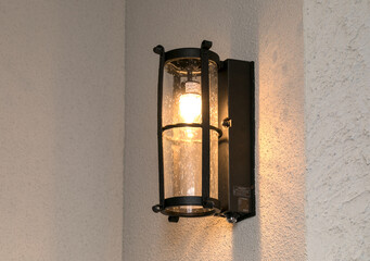 一戸建て住宅の玄関灯