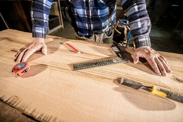 hans of carpenter in workshop