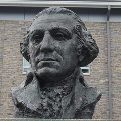 A bust of George Washington one of the country's great leaders.
