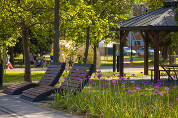 W Parku Rodzinnym nad Szczawniczkiem w Muszynie wiosną. © rogozinski