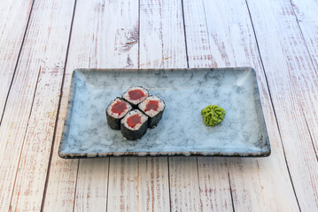 The emergence of sushi rolls is attributed to the Edo period