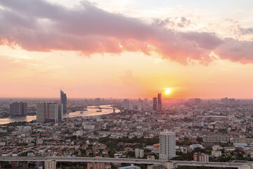 Fototapeta premium Rama 9 Bridge at Chaopraya river, Bangkok Thailand