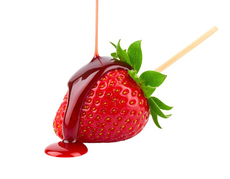 Morango do amor, com calda vermelha caindo sobre ele, fundo e base branca, morango com folhas e cabo de madeira simulando uma ma&ccedil;a do amor. Fundo transparente