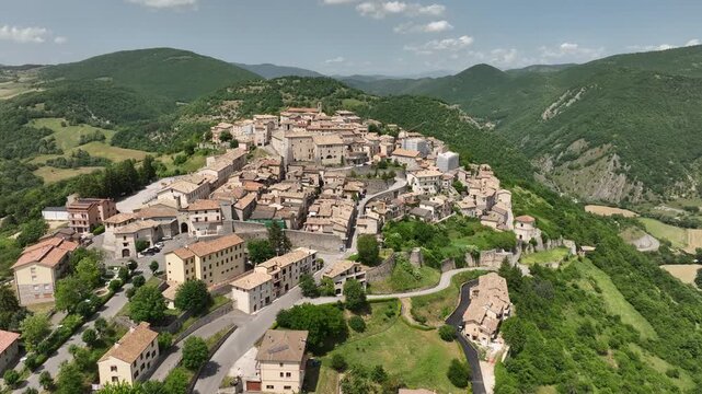 Hilltop Fortress Town of Monteleone di Spoleto in Lush Umbrian Valley