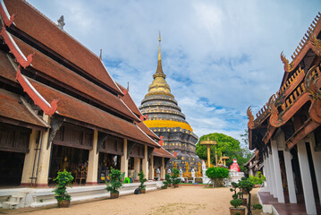 Fototapeta premium Pagoda of Wat Phra That Lampang Luang , Lampang ,Thailand