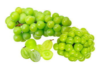 'shine muscat grapes on transparent background'