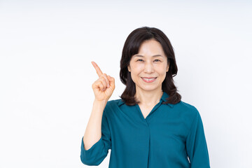 ミドル女性のポートレート