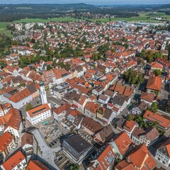 Isny im württembergischen Allgäu von oben - Blick über die historische Altstadt
