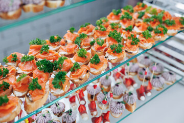 sandwiches with salmon and caviar