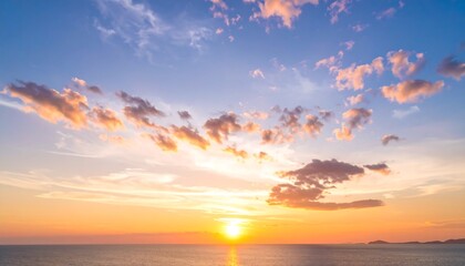 Obraz premium Sunset over the ocean