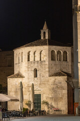 Obraz premium Ascoli Piceno at night