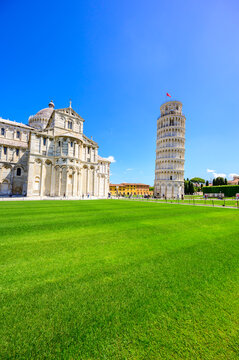 Leaning Tower and Cathedral of Pisa, travel destination in Italy