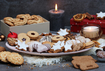 
A selection of different Christmas cookies.