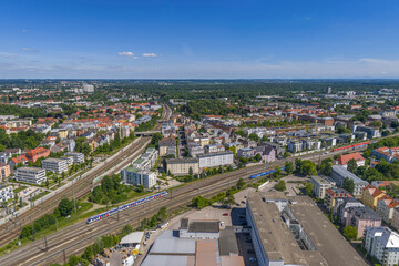Die schwäbische Bezirkshauptstadt Augsburg aus der Vogelperspektive, Blick ins Prinz-Karl-Viertel