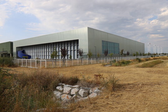Le MEETT, parc des expositions et centre de congr&egrave;s, vue de l'ext&eacute;rieur, ville de Toulouse, d&eacute;partement de la Haute Garonne, France