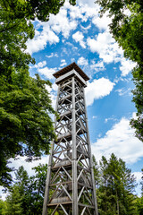 Wanderung zum Aussichtspunkt Goetheturm mit einem fantastischen Ausblick über die Mainmetropole von Frankfurt am Main - Hessen - Deutschland