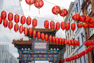 A view of the Chinese gate and bright red lanterns in London's Chinatown © Roksana Tomasiak