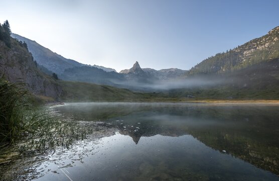 Schottmalhorn reflected in the Funtensee, Steinernes Meer, Berchtesgaden National Park, Berchtesgadener Land, Upper Bavaria, Bavaria, Germany