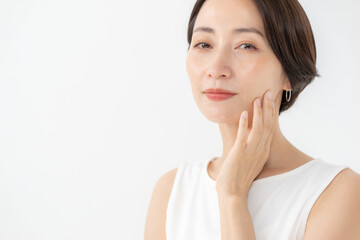 女性　ビューティー　スキンケア