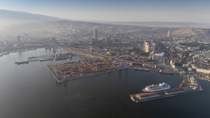Naklejka premium A magnificent morning view of Alsancak, izmir. Good morning izmir, Turkey. Aerial shot.