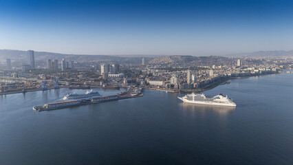 Naklejka premium A magnificent morning view of Alsancak, izmir. Good morning izmir, Turkey. Aerial shot.