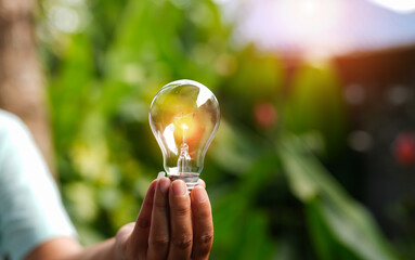 light bulbs green on background