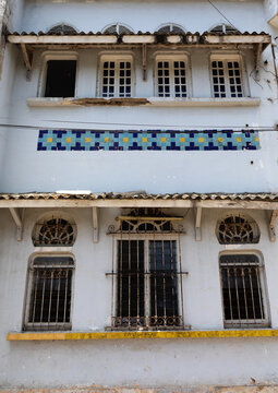 Old french colonial building formerly the Banque Centrale Africaine in the UNESCO world heritage area, Sud-Como&eacute;, Grand-Bassam, Ivory Coast