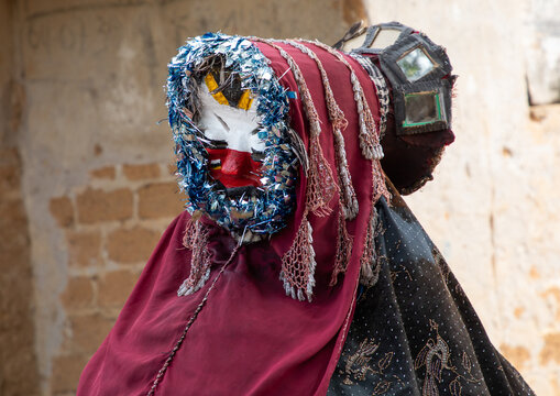 We Guere sacred mask dance during a ceremony, Gu&eacute;mon, Bangolo, Ivory Coast