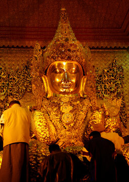 Golden buddha in kyauktawgyi paya, Mandalay, Myanmar