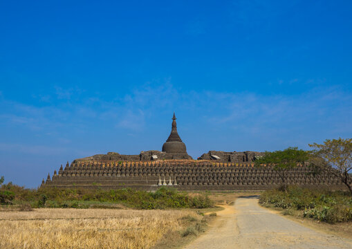 Kothaung temple, Mrauk u, Myanmar