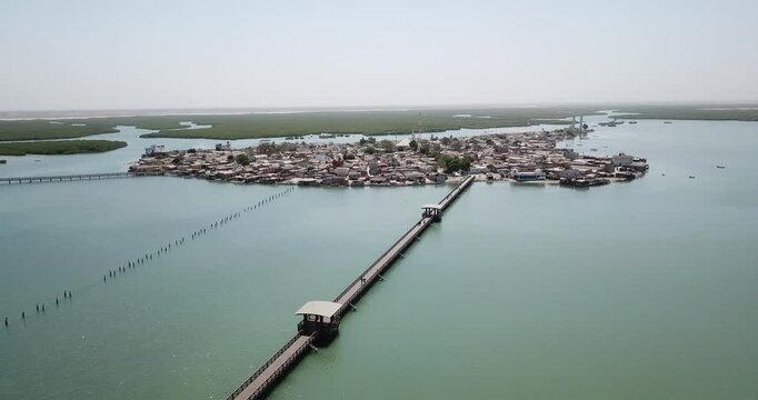 Vue a&eacute;rienne de l'&icirc;le aux coquillage S&eacute;n&eacute;gal