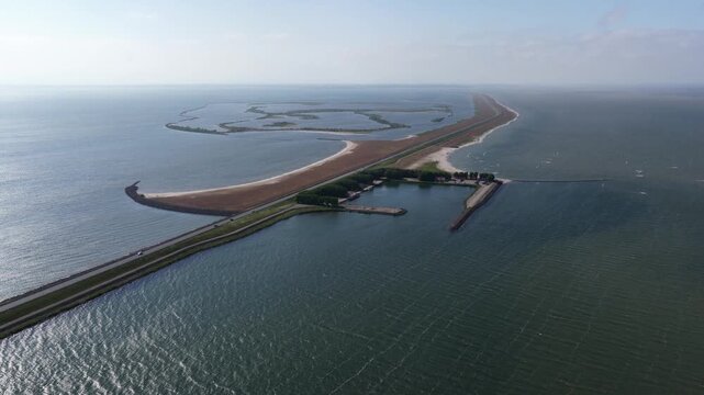 markerwaarddijk, Houtribdijk, dijk Enkhuizen Lelystad. Storm surge barrier. Dam, between IJsselmeer and Markermeer