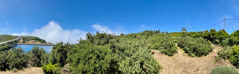 eine Wanderung vom Wanderparkplatz Rabaçal zum Forsthaus Rabaçal vorbei am Risco-Wasserfall und weiter entlang der Levada dos 25 Fontes, Madeira