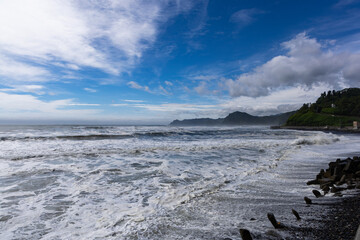 台風一過の海辺
