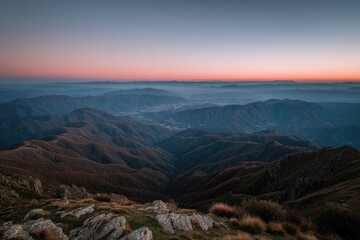 Fototapeta premium Mountain vista at dawn
