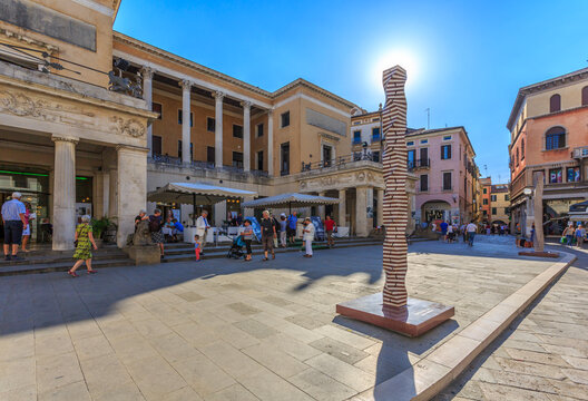 Modern art in Piazzetta Cappelato Padrocchi, Padua, Veneto, Italy