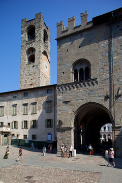Palazzo Della Ragione and Big Bell Civic Tower, Piazza Vecchia, Bergamo, Lombardy, Italy