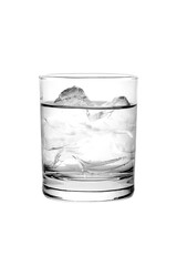 グラスに氷と水