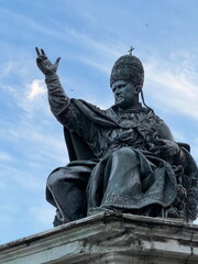 Fototapeta premium Statua di Papa Paolo V Camillo Borghese a Rimini