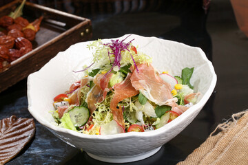 Chinese cuisine, Cantonese cuisine, salmon vegetable salad