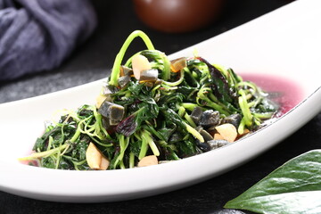 Chinese cuisine, Cantonese cuisine, served with soup and rice sauce