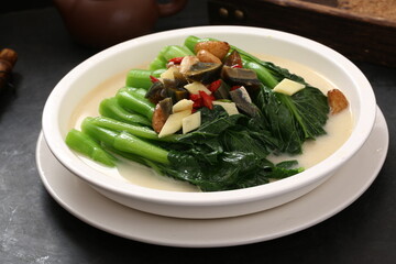 Chinese cuisine, Cantonese cuisine, served with mustard greens