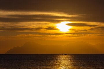 Sunrise in the Alcudia Bay with view to Serra de Llevant mountains, Majorca, Mallorca, Balearic Islands, Spain, Europe