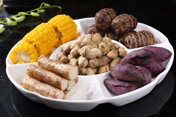 Chinese cuisine, Cantonese cuisine, abundant grains