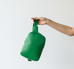 Naklejka premium hand holding bottle of water