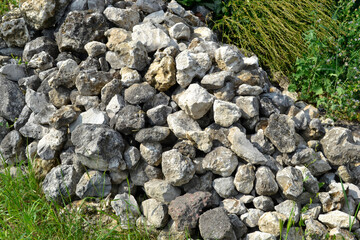 bunch of large grey boulders