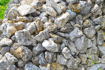 bunch of large grey boulders