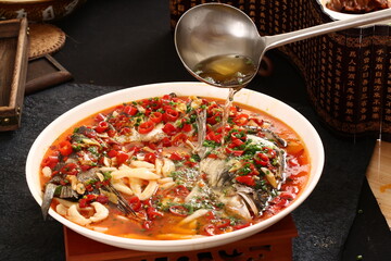 Chinese cuisine, Cantonese cuisine, chopped pepper steamed silver carp